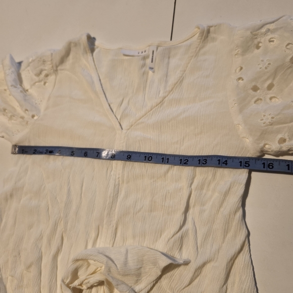 LUQ Vneck Eyelet Sleeve Front Tie Blouse - Picture 3 of 8